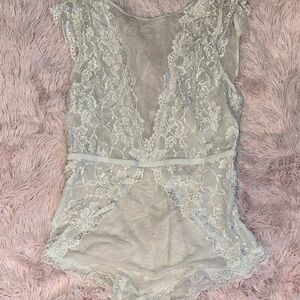 VENUS Women’s Lace Bodysuit